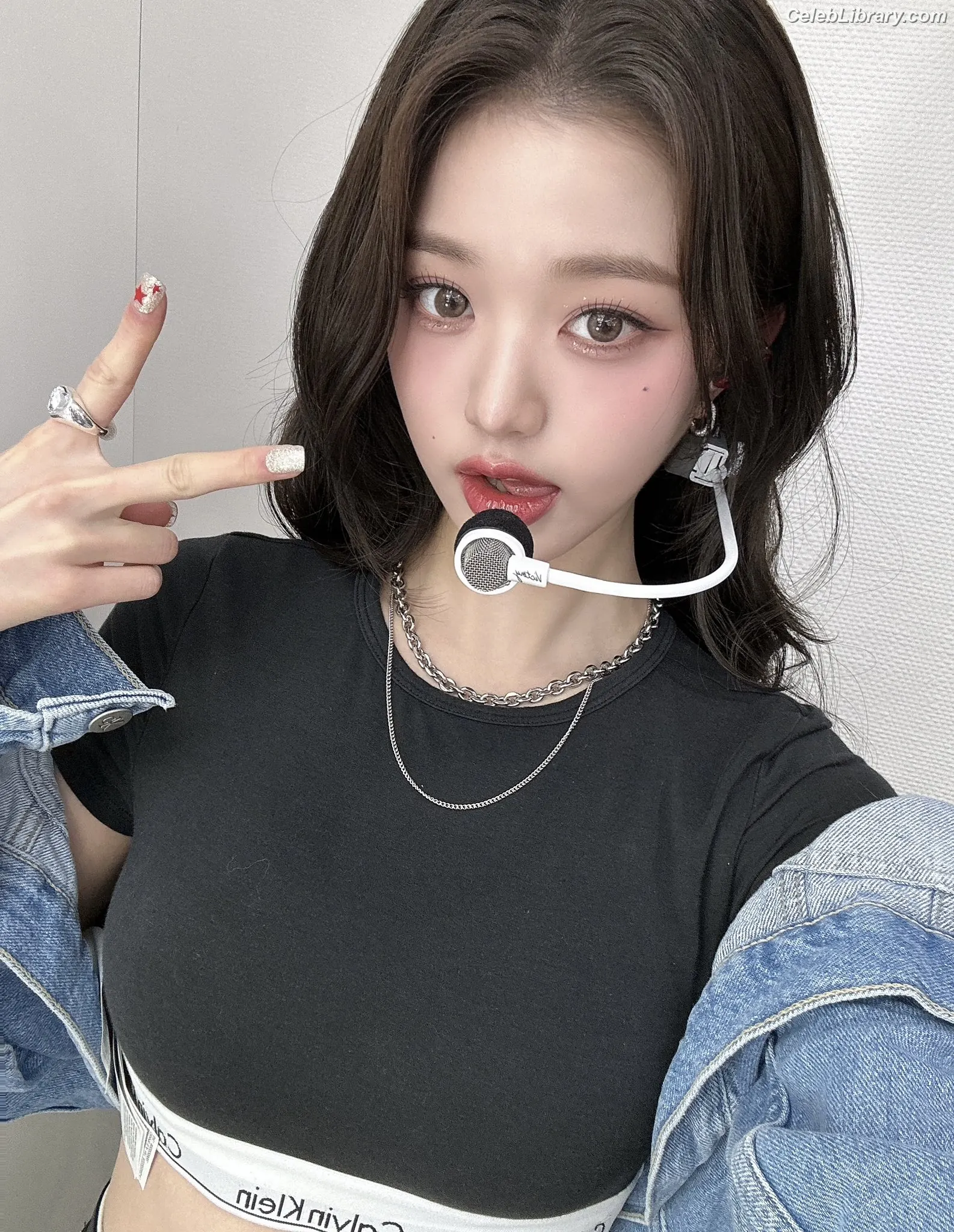 Jang Won-young  장원영 WONYOUNG photo 19 of 5845