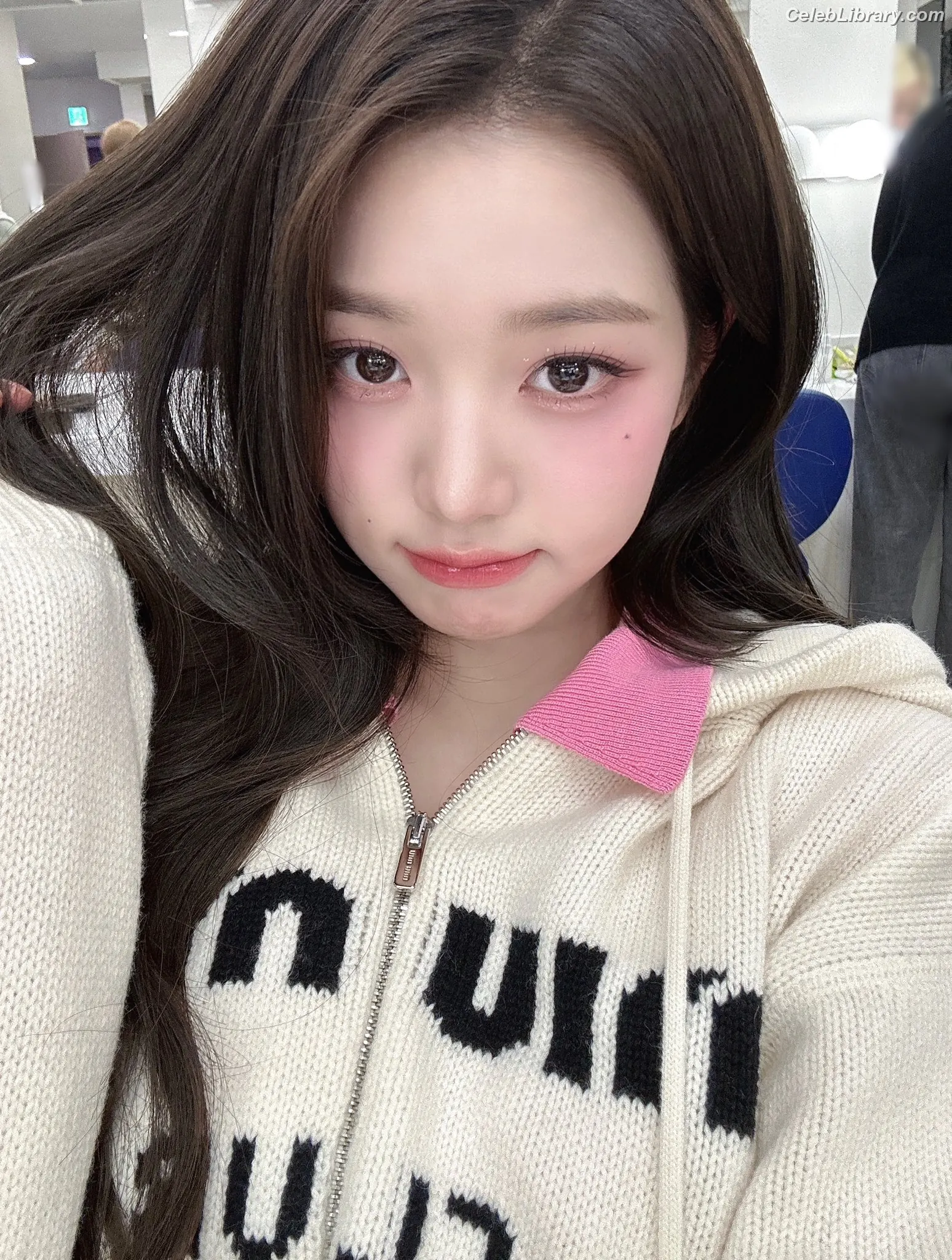 Jang Won-young  장원영 WONYOUNG photo 20 of 5845