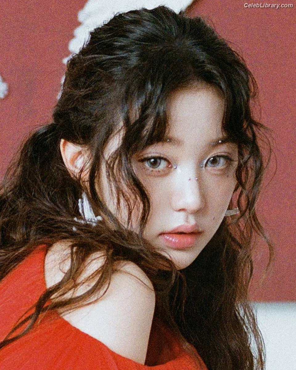 Jang Won-young 장원영 WONYOUNG photo 23 of 5845