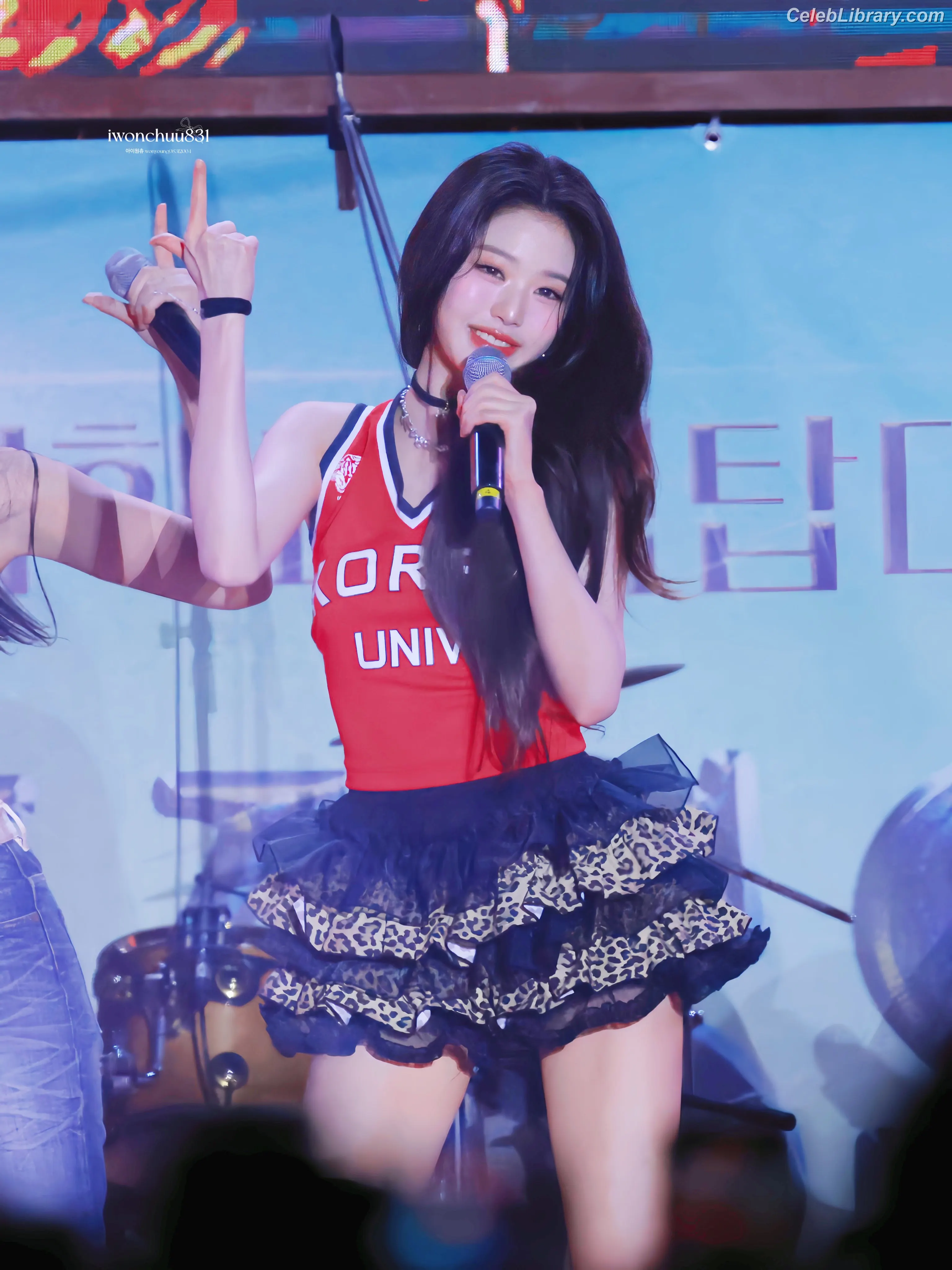 Jang Won-young 장원영 WONYOUNG photo 21 of 5845