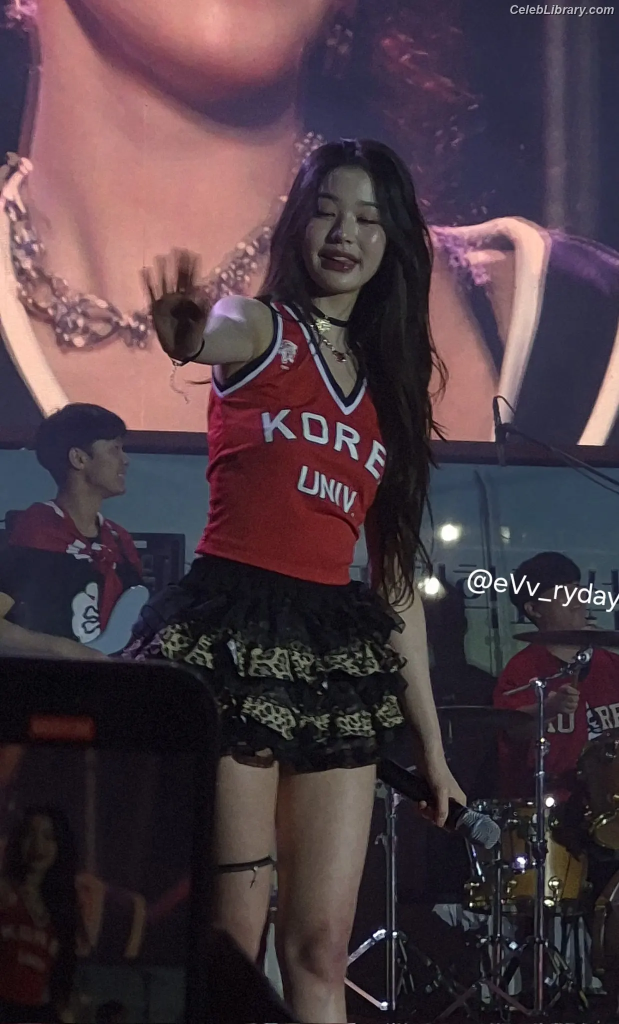 Jang Won-young 장원영 WONYOUNG photo 8 of 5845