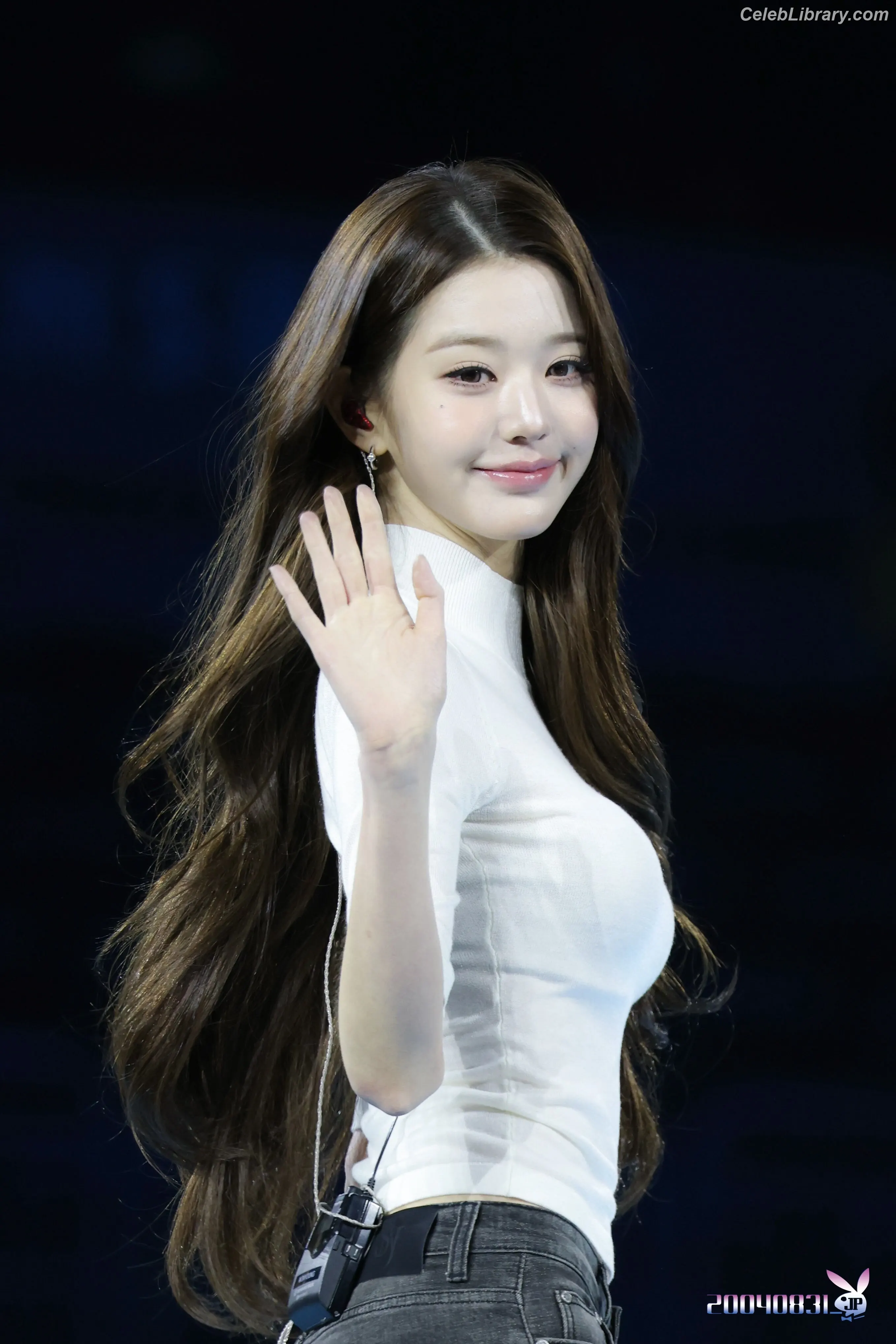 Jang Won-young 장원영 WONYOUNG photo 2 of 5845