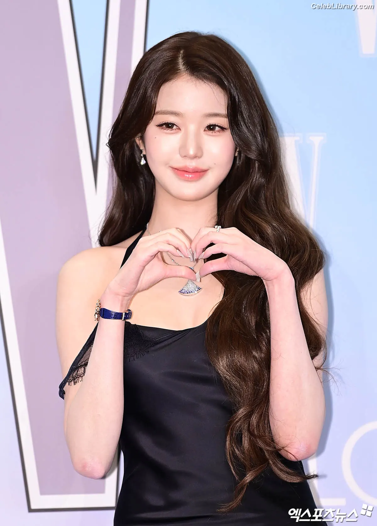 Jang Won-young 장원영 WONYOUNG photo 22 of 5845