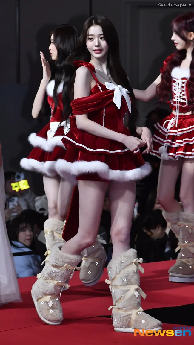 Jang Won-young  장원영 WONYOUNG photo 21 of 5845