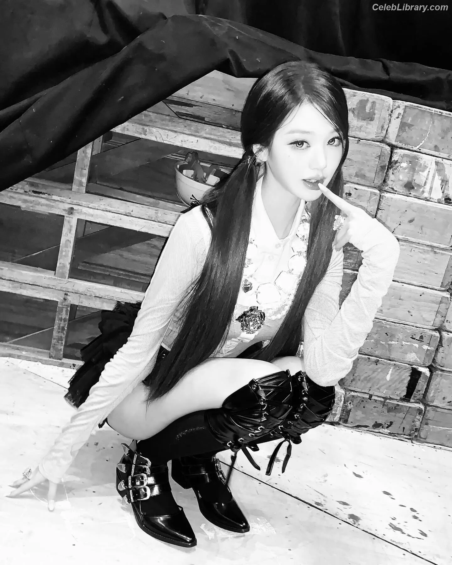 Jang Won-young  장원영 WONYOUNG photo 4 of 5845