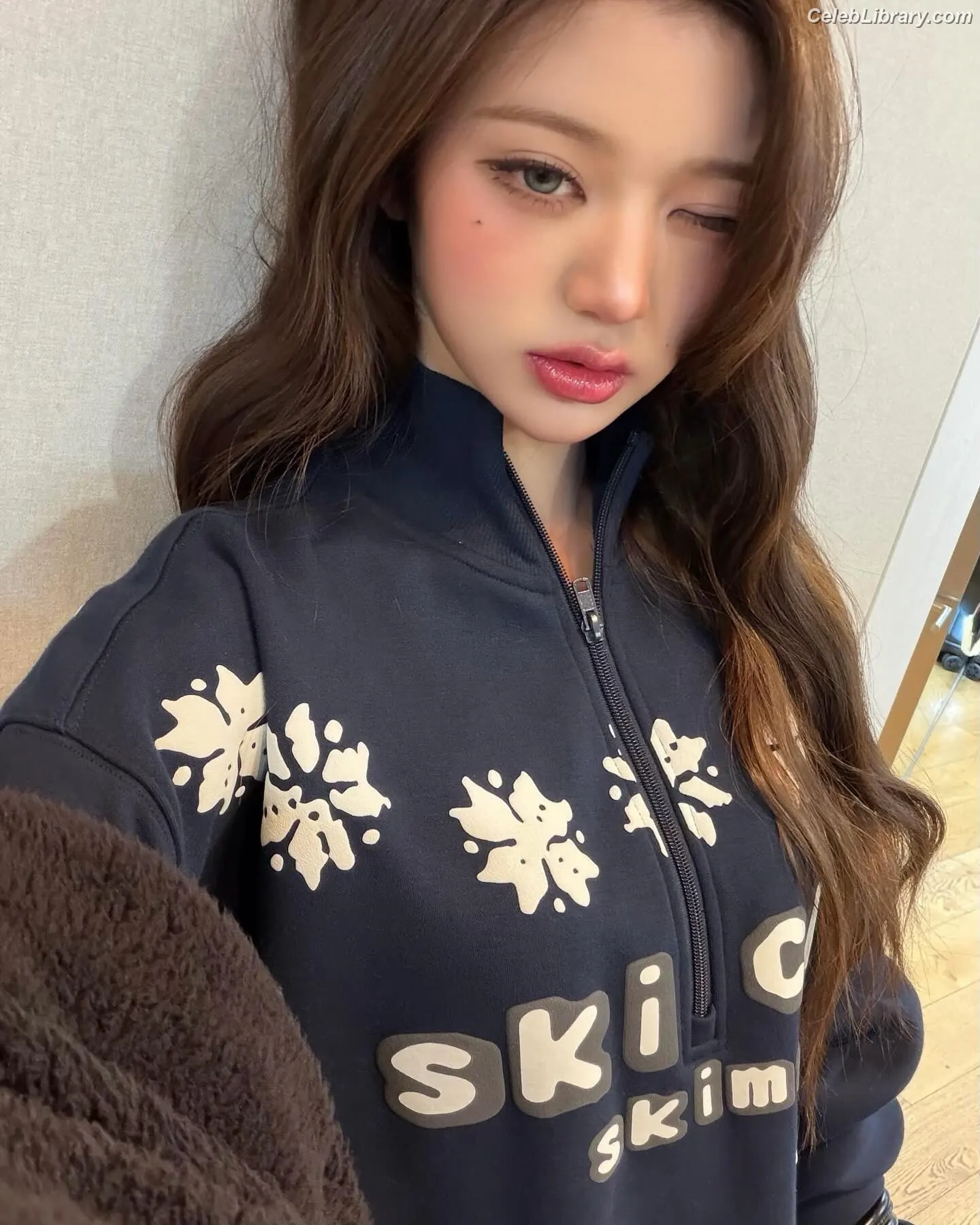 Jang Won-young  장원영 WONYOUNG photo 15 of 5845
