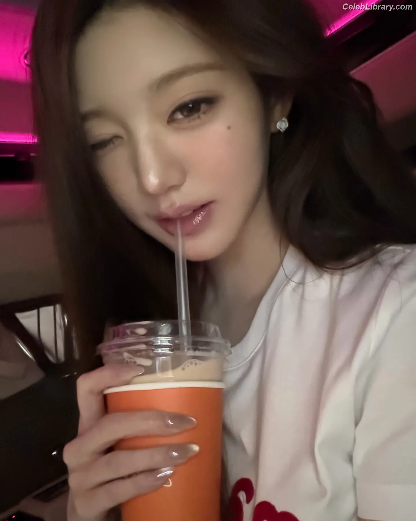 Jang Won-young  장원영 WONYOUNG photo 18 of 5845