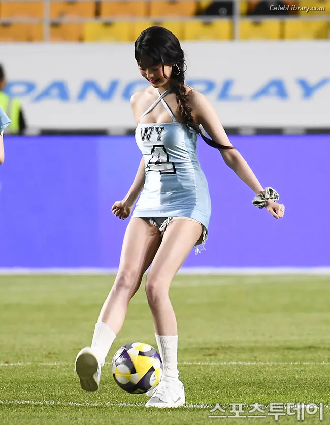 Jang Won-young  장원영 WONYOUNG photo 22 of 5845