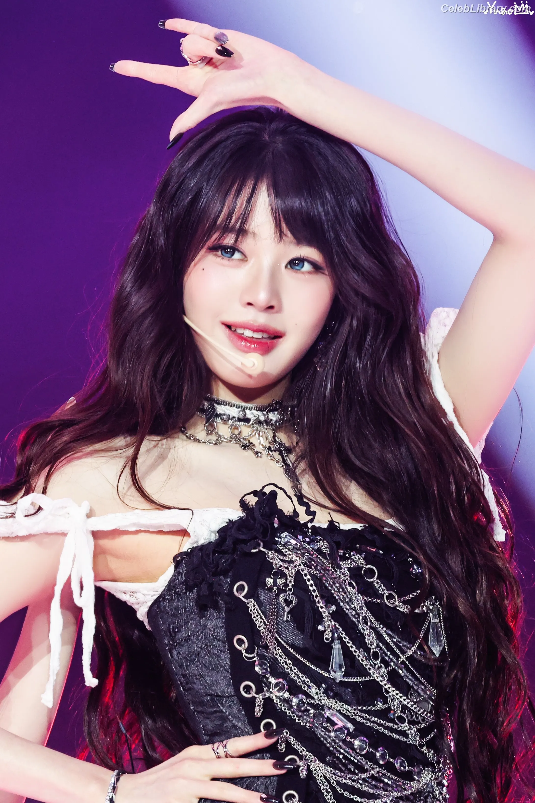 Jang Won-young  장원영 WONYOUNG photo 2 of 5845