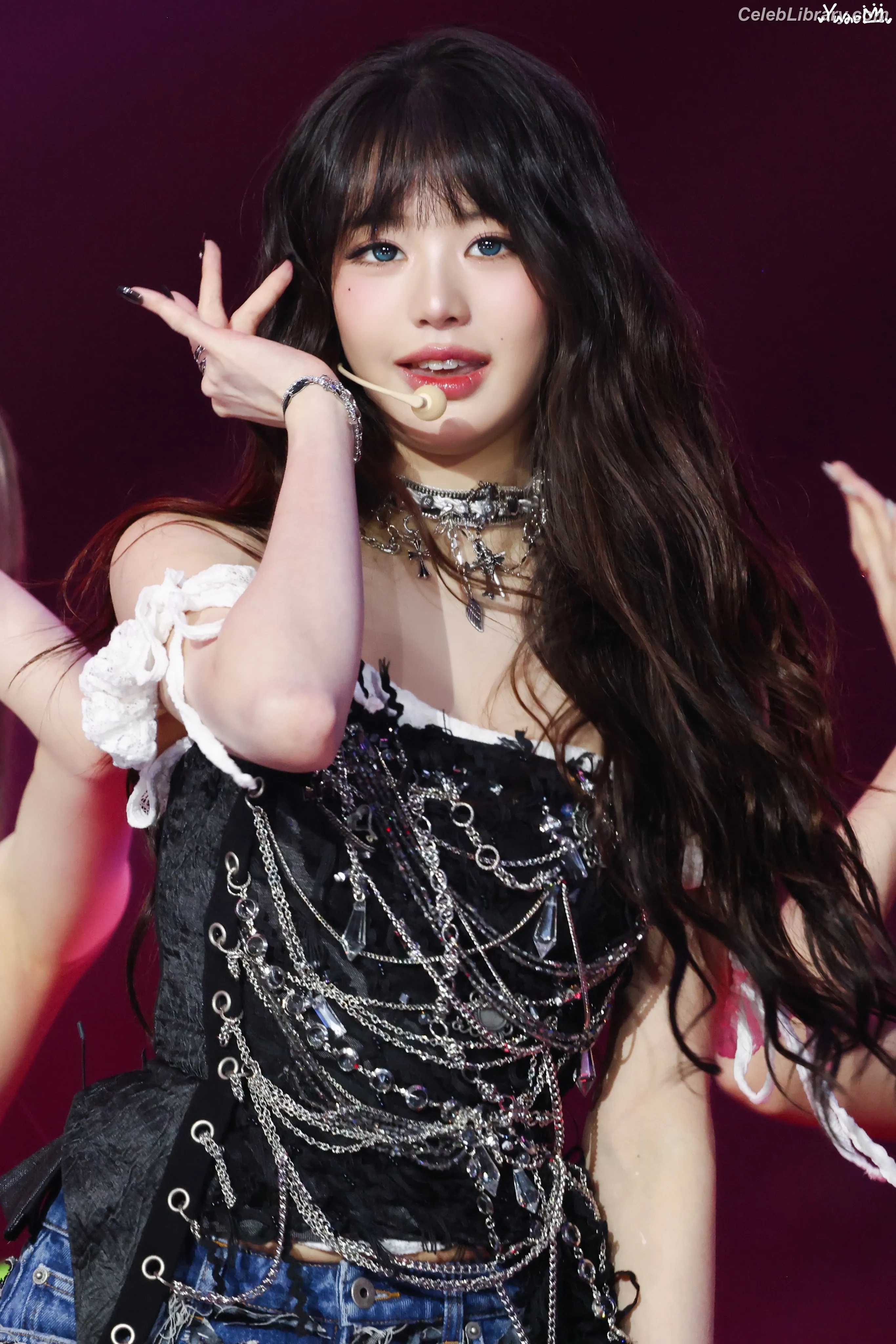 Jang Won-young  장원영 WONYOUNG photo 5 of 5845