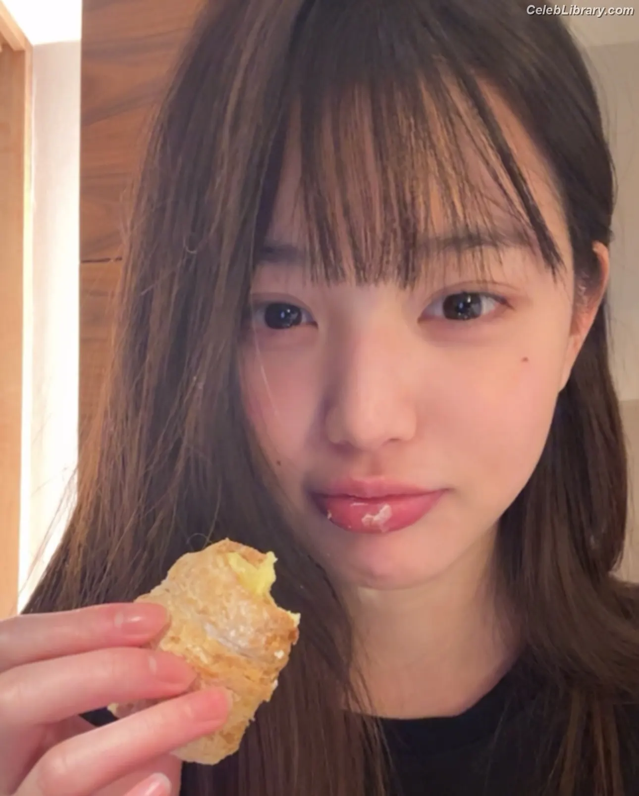 Jang Won-young  장원영 WONYOUNG photo 10 of 5845