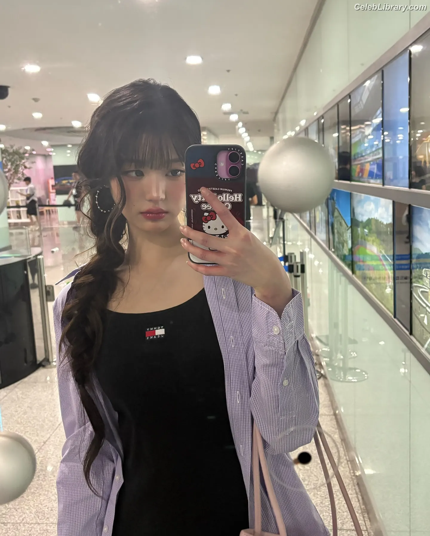 Jang Won-young 장원영 WONYOUNG photo 10 of 5845