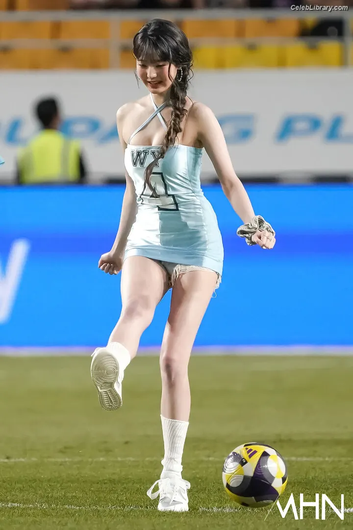Jang Won-young 장원영 WONYOUNG photo 3 of 5845