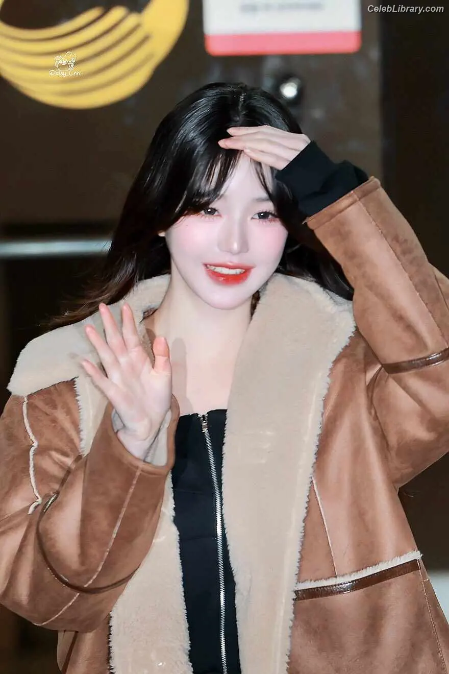 Jang Won-young 장원영 WONYOUNG photo 16 of 5845