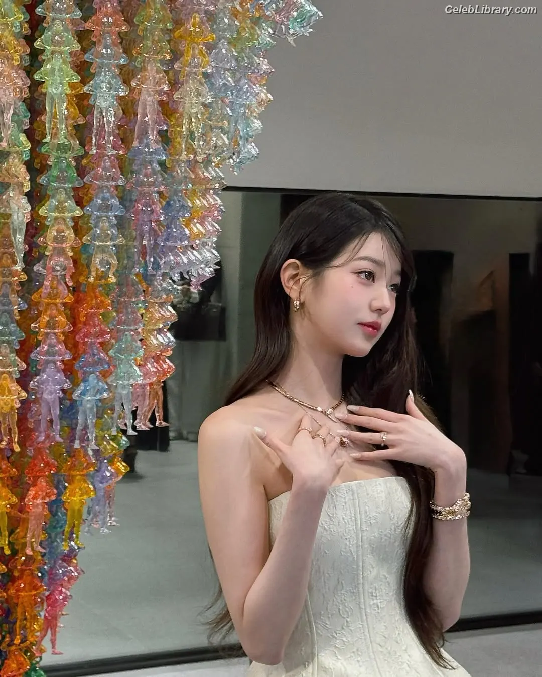 Jang Won-young  장원영 WONYOUNG photo 2 of 5845