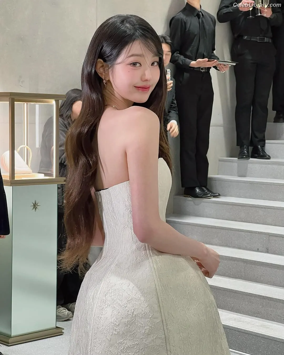 Jang Won-young  장원영 WONYOUNG photo 3 of 5845