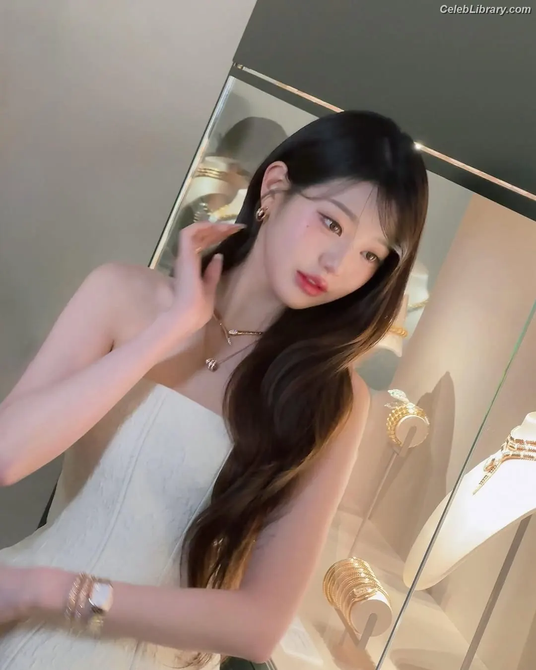 Jang Won-young  장원영 WONYOUNG photo 16 of 5845