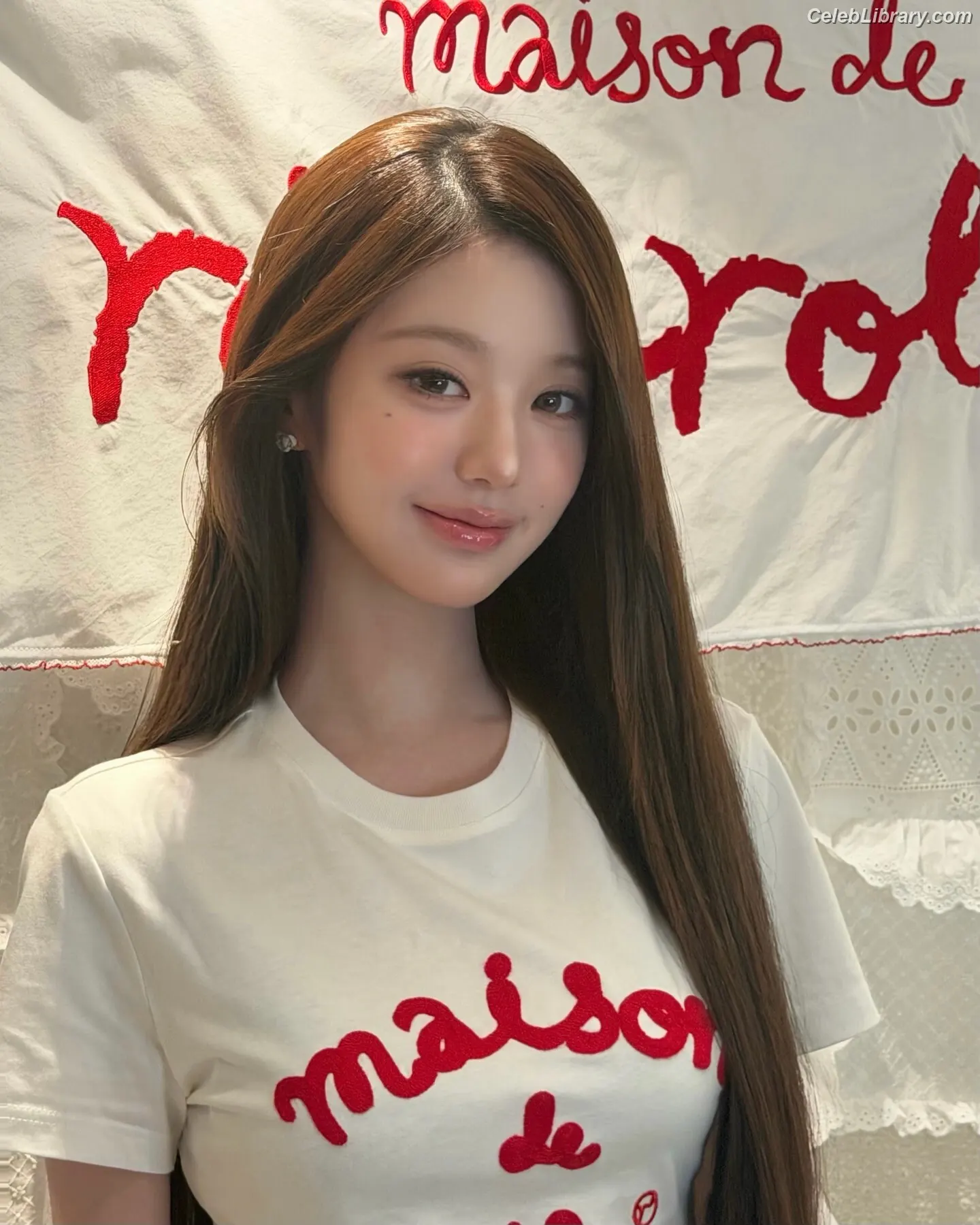 Jang Won-young  장원영 WONYOUNG photo 19 of 5845
