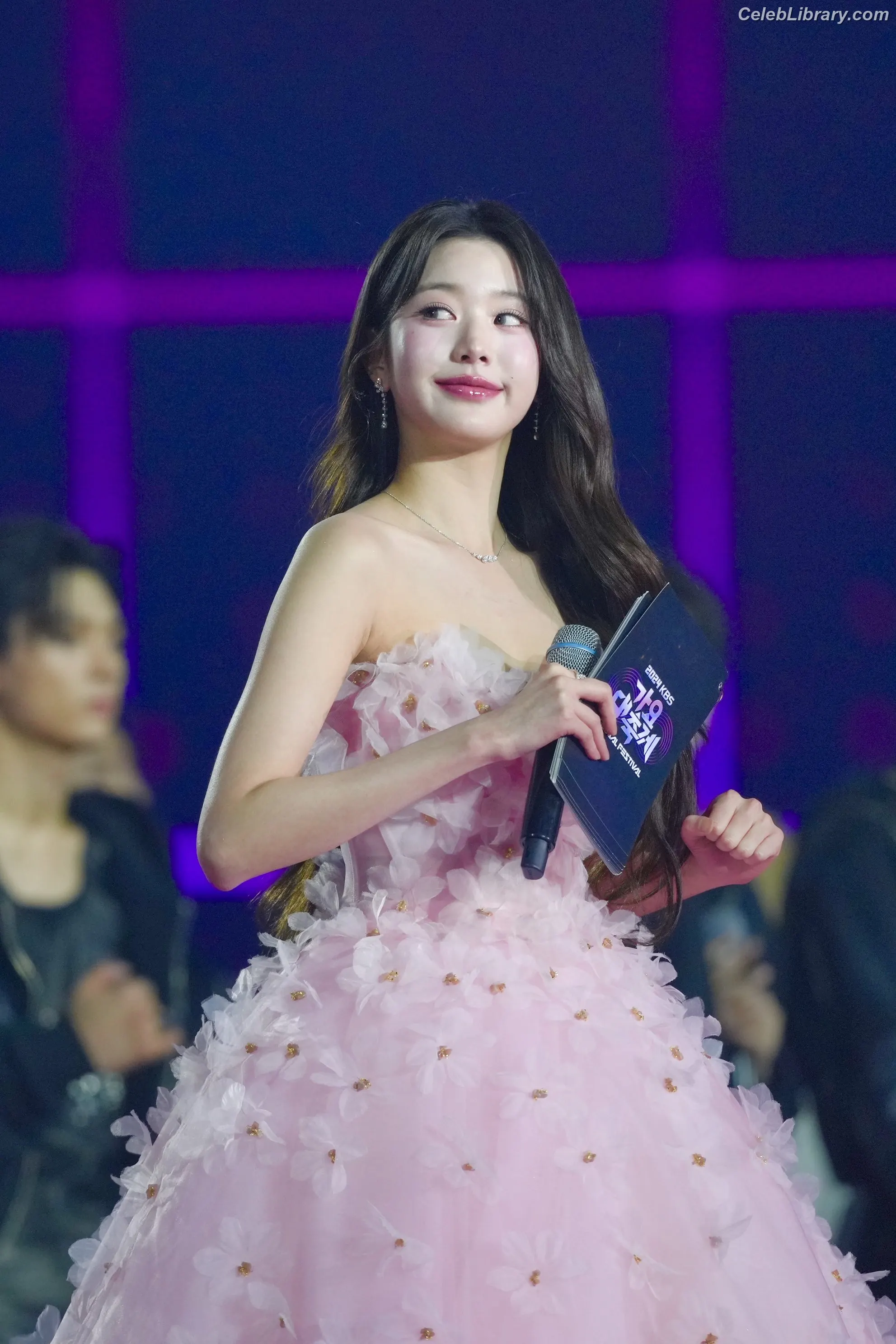 Jang Won-young  장원영 WONYOUNG photo 23 of 5845