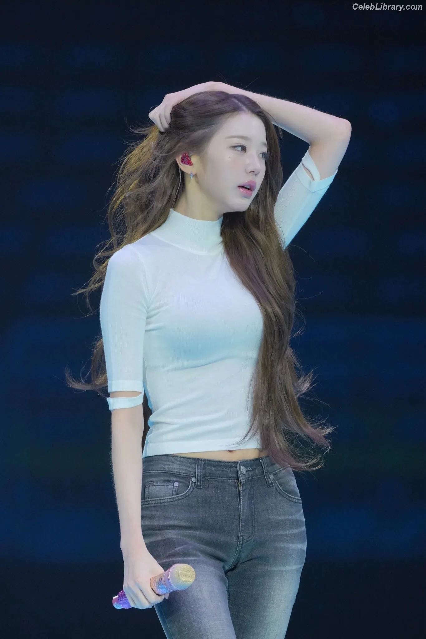 Jang Won-young  장원영 WONYOUNG photo 6 of 5845