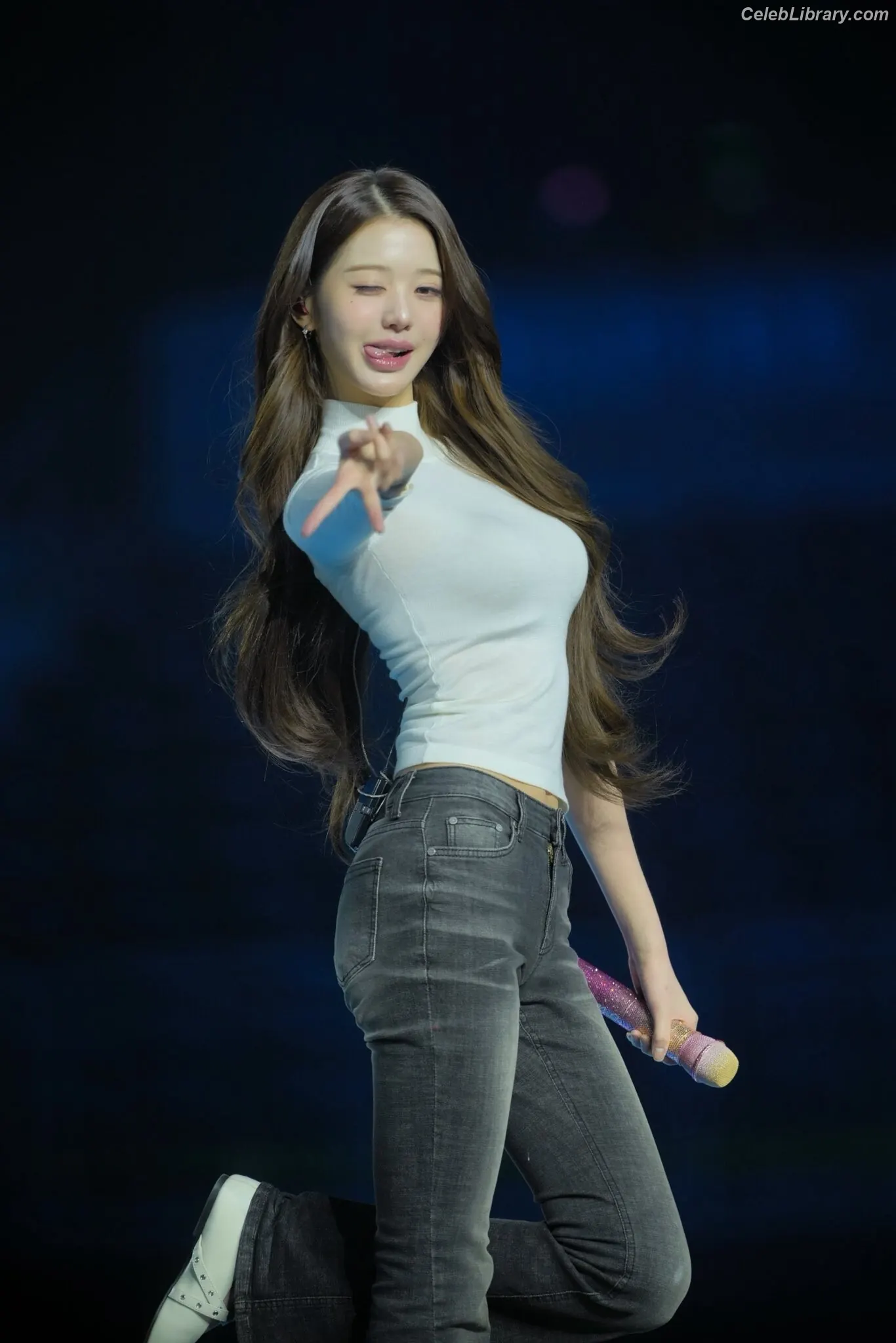 Jang Won-young  장원영 WONYOUNG photo 8 of 5845