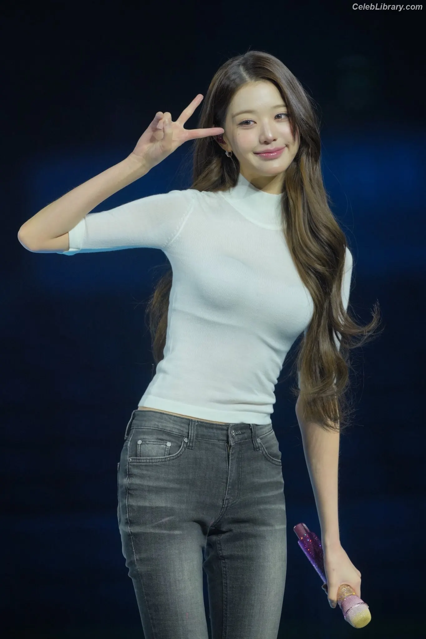 Jang Won-young  장원영 WONYOUNG photo 9 of 5845