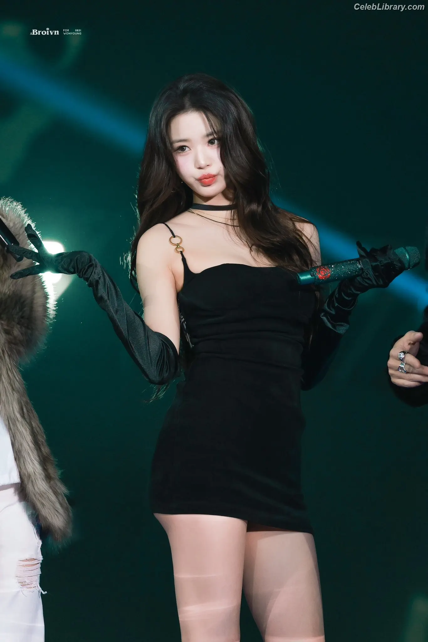 Jang Won-young  장원영 WONYOUNG photo 11 of 5845