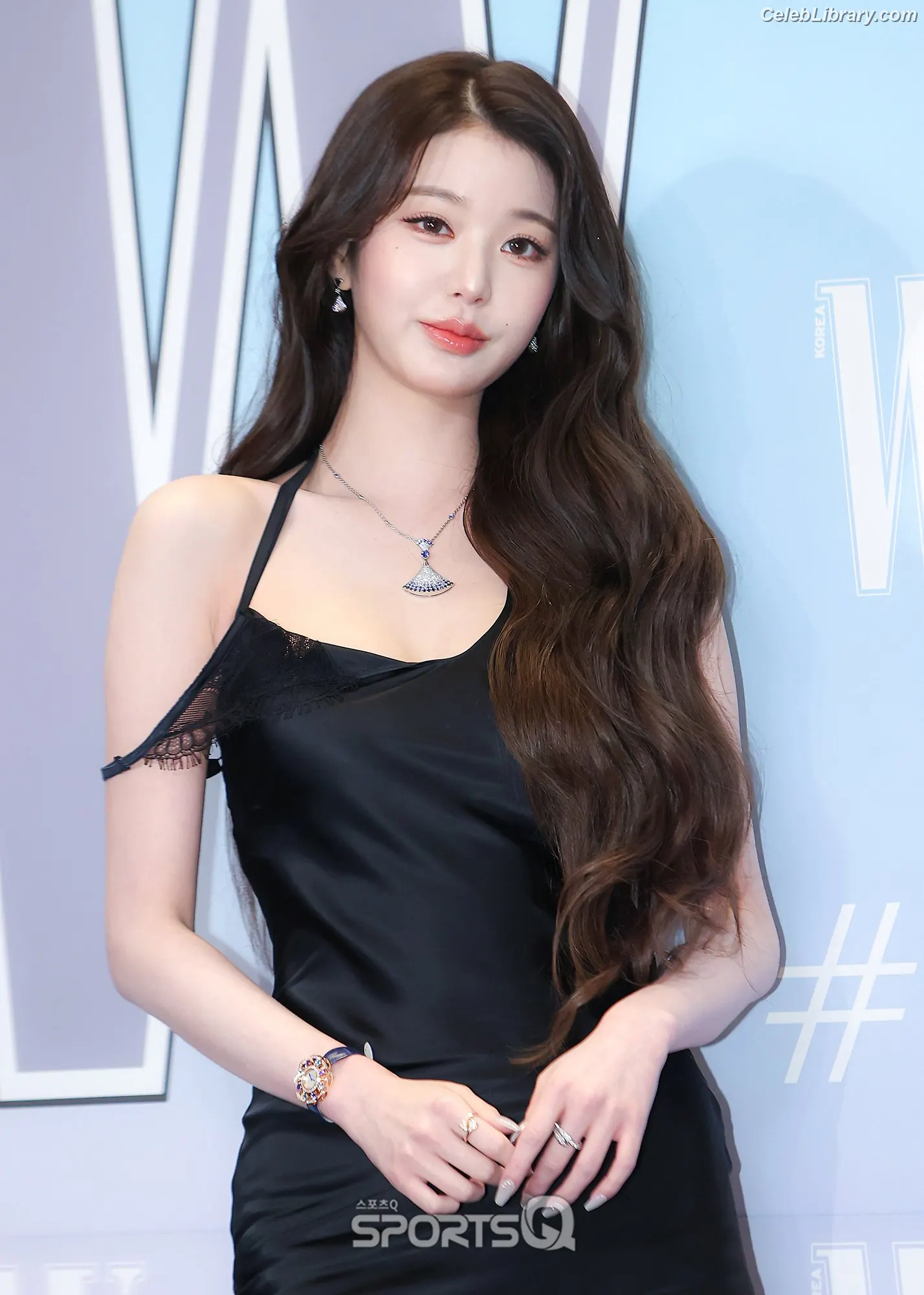 Jang Won-young  장원영 WONYOUNG photo 15 of 5845