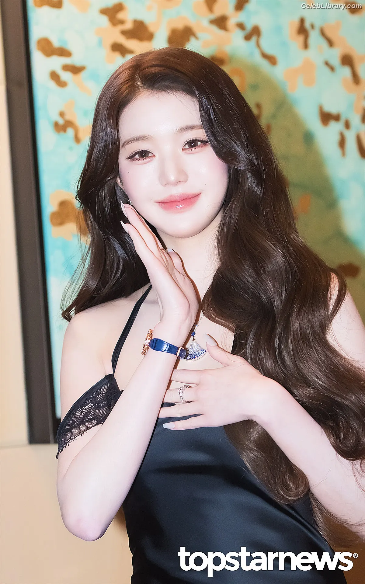 Jang Won-young  장원영 WONYOUNG photo 18 of 5845