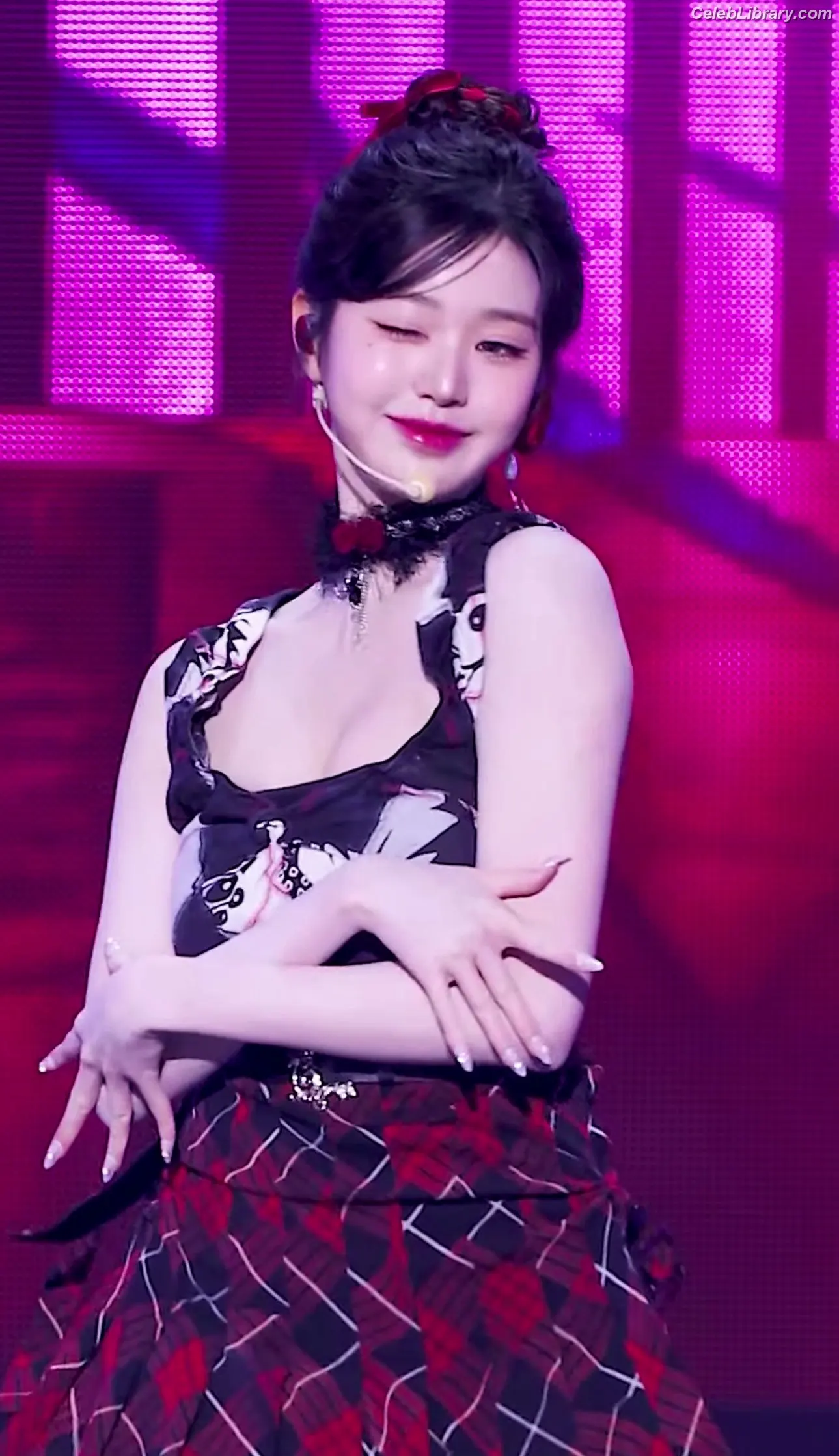 Jang Won-young  장원영 WONYOUNG photo 17 of 5845
