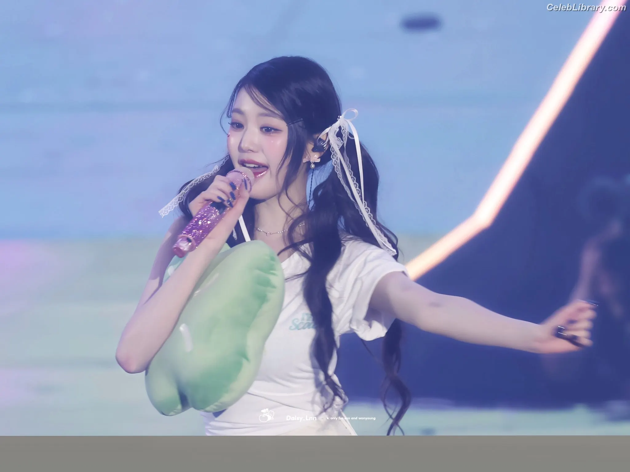 Jang Won-young  장원영 WONYOUNG photo 9 of 5845