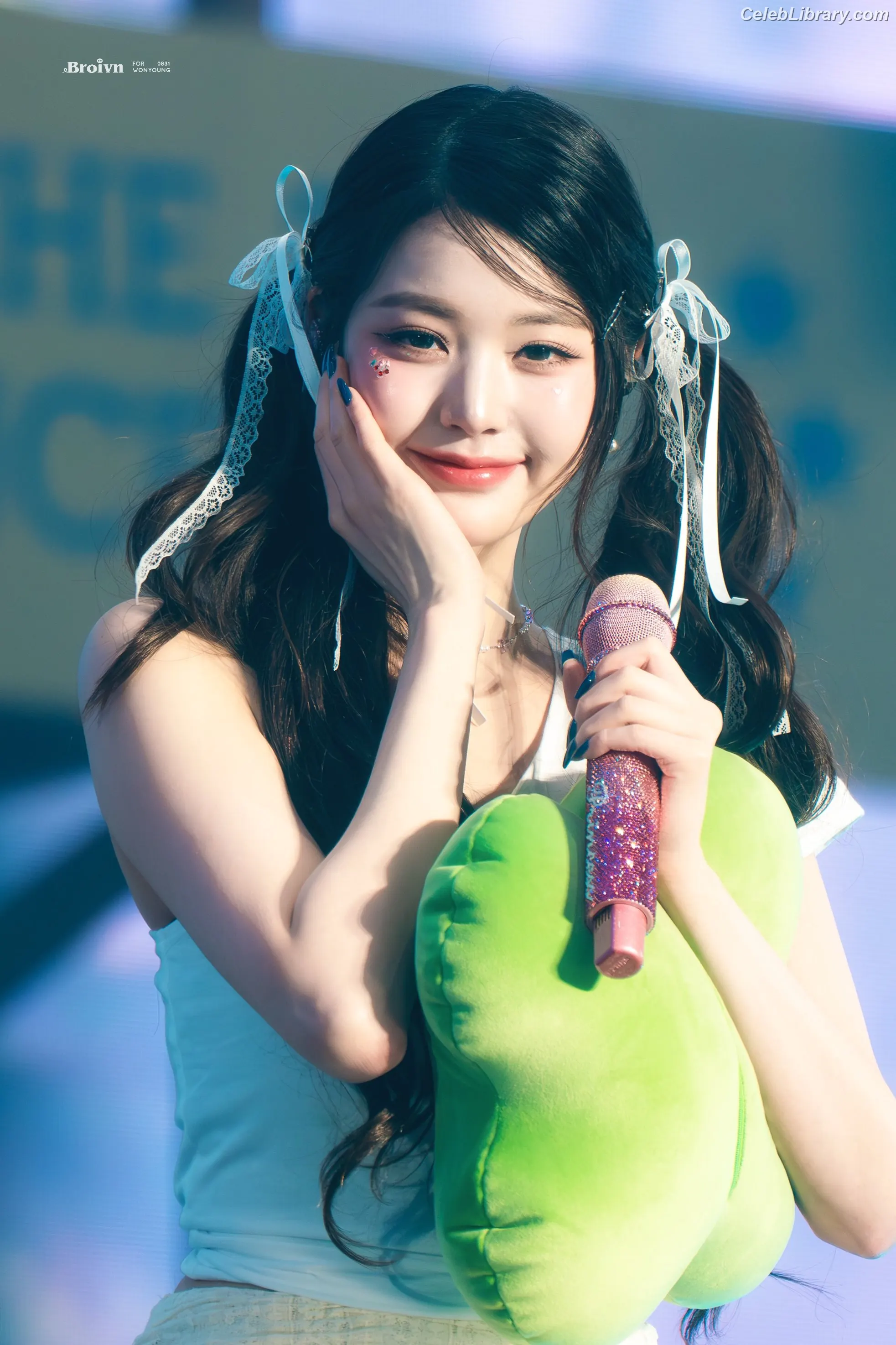 Jang Won-young  장원영 WONYOUNG photo 12 of 5845