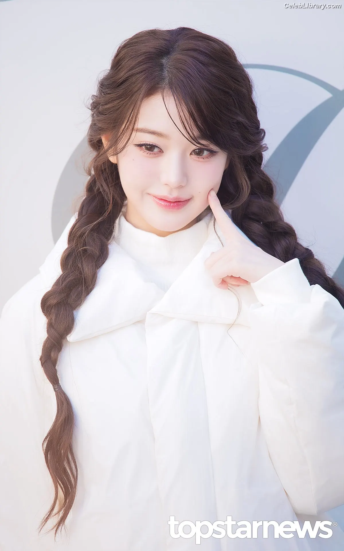 Jang Won-young  장원영 WONYOUNG photo 22 of 5845