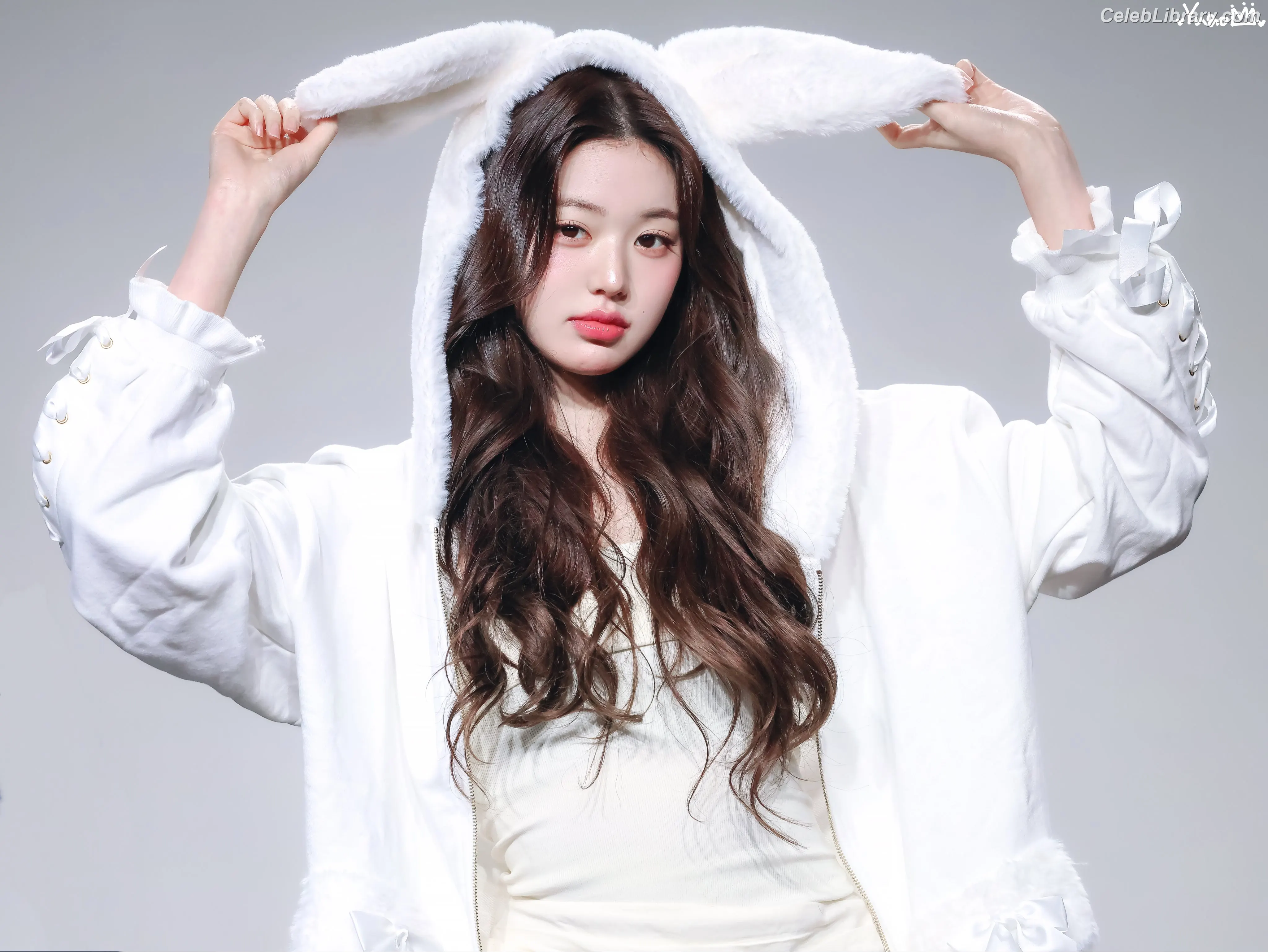 Jang Won-young  장원영 WONYOUNG photo 20 of 5845