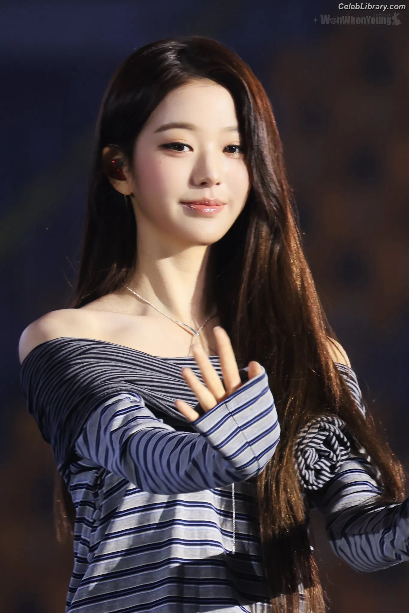 Jang Won-young 장원영 WONYOUNG photo 15 of 5845
