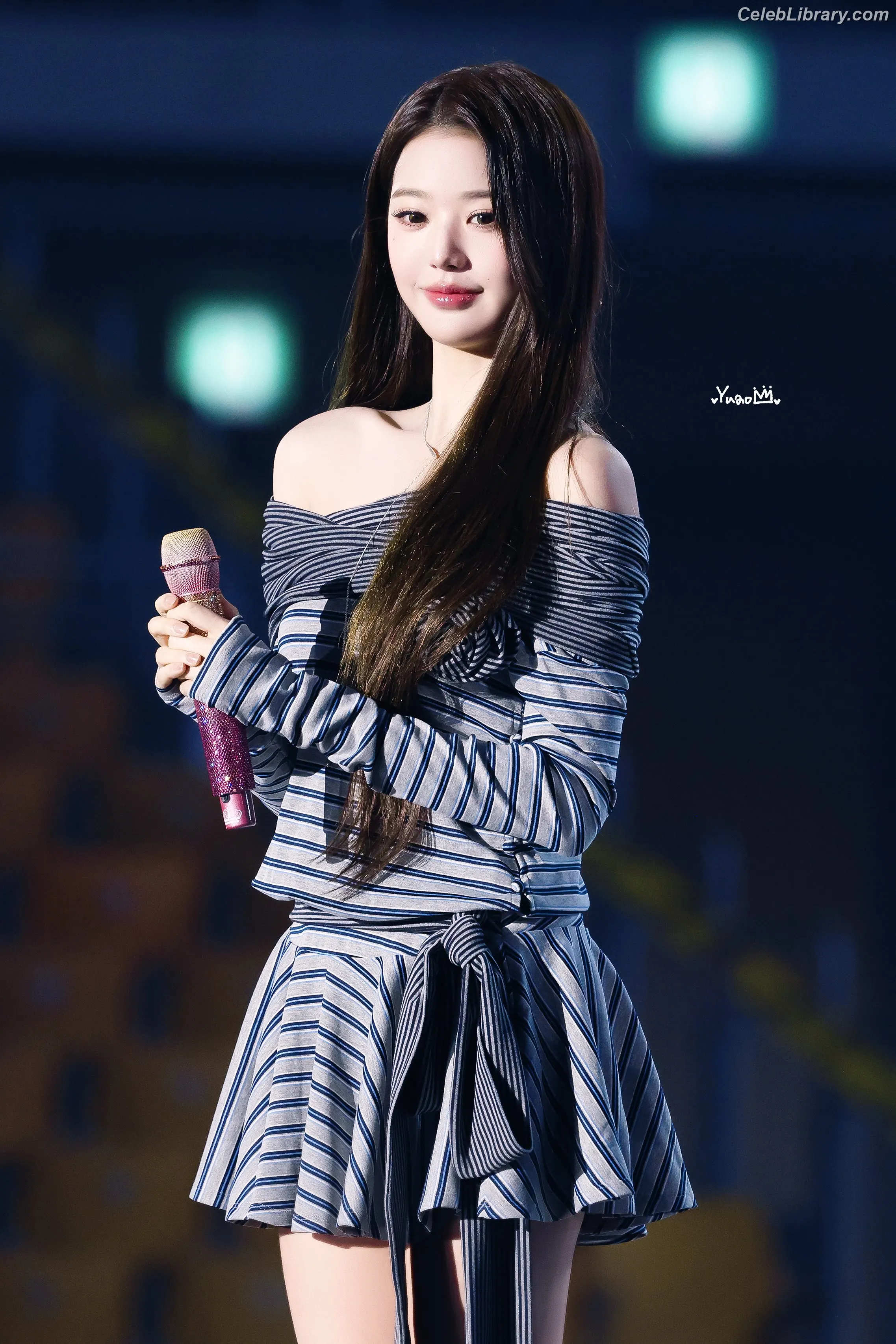 Jang Won-young 장원영 WONYOUNG photo 9 of 5845