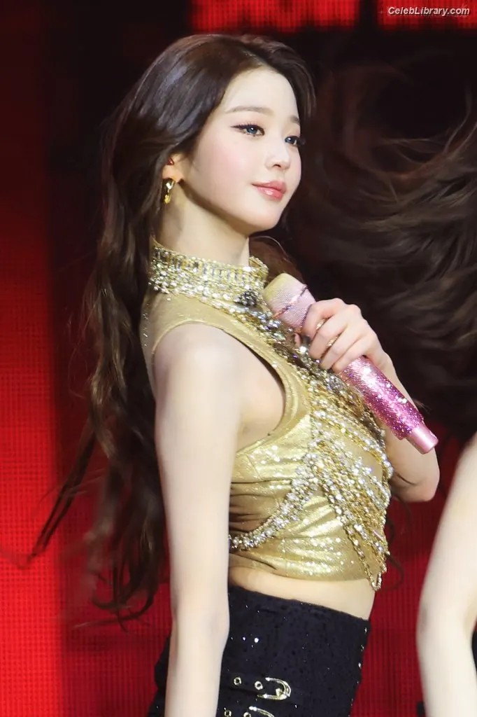 Jang Won-young 장원영 WONYOUNG photo 24 of 5845