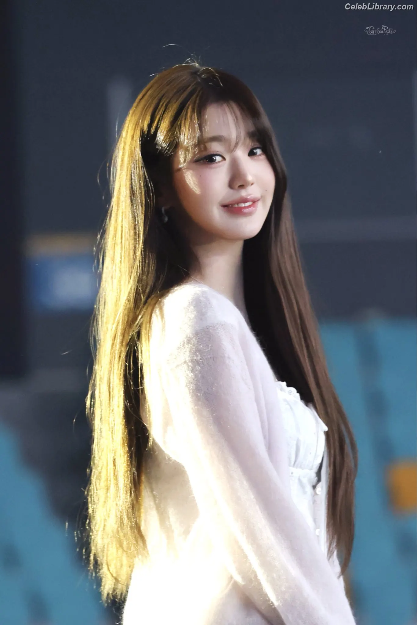 Jang Won-young  장원영 WONYOUNG photo 6 of 5845