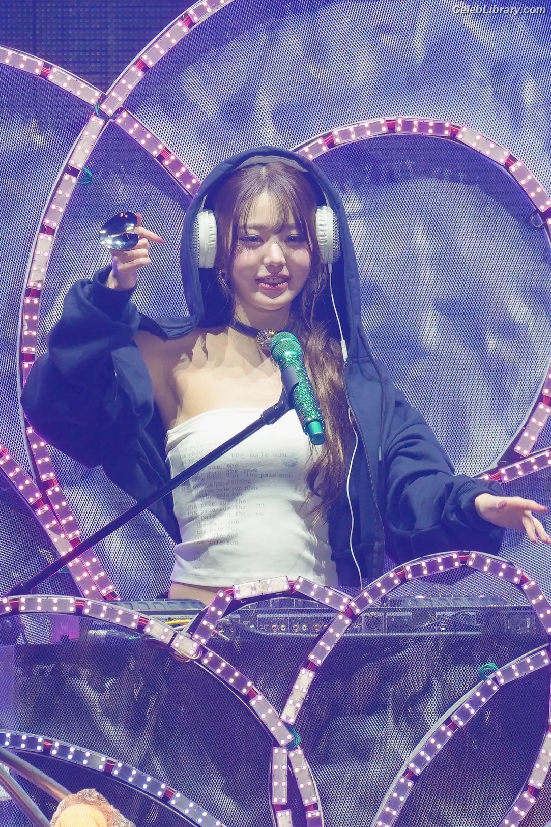 Jang Won-young 장원영 WONYOUNG photo 3 of 5845