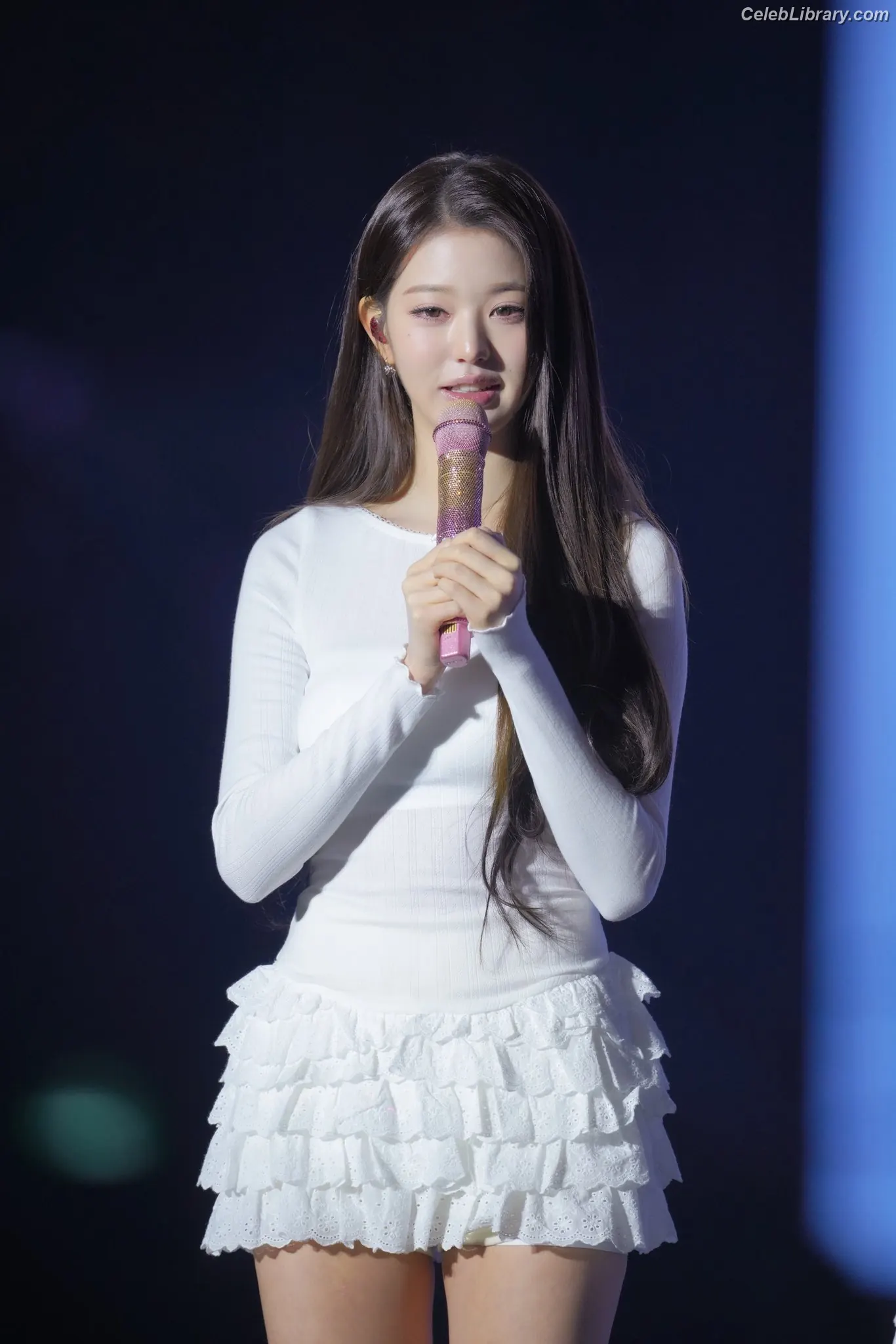 Jang Won-young 장원영 WONYOUNG photo 21 of 5845