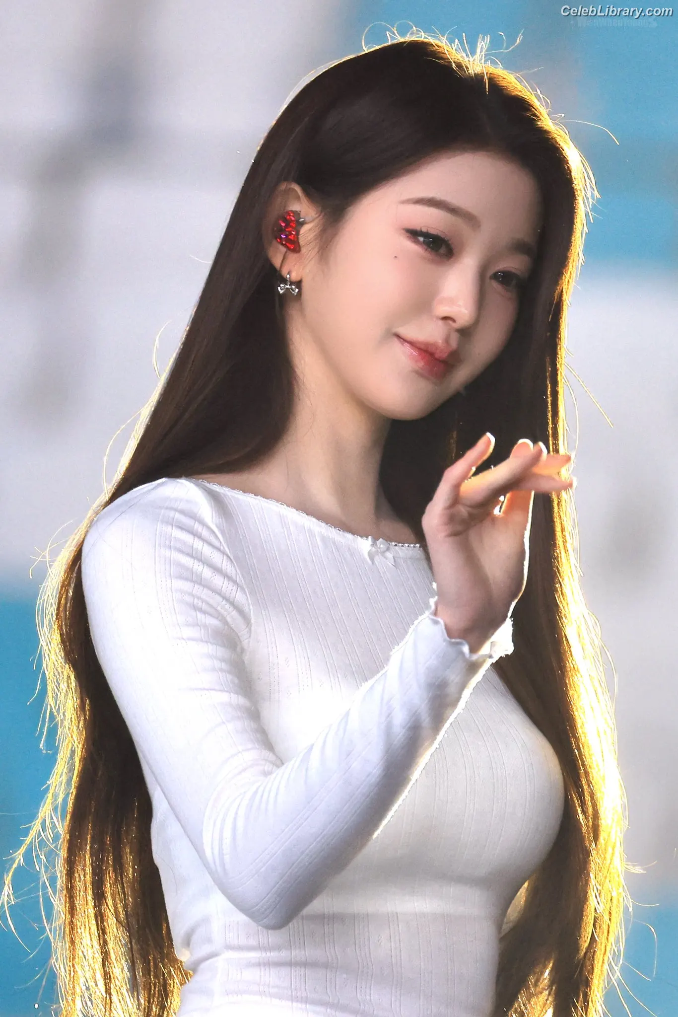 Jang Won-young  장원영 WONYOUNG photo 3 of 5845