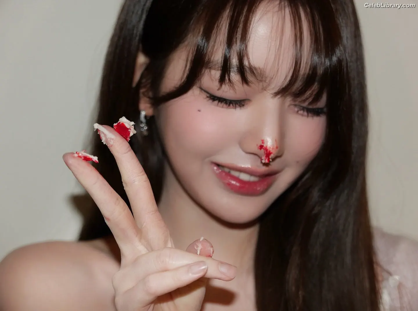 Jang Won-young 장원영 WONYOUNG photo 22 of 5845