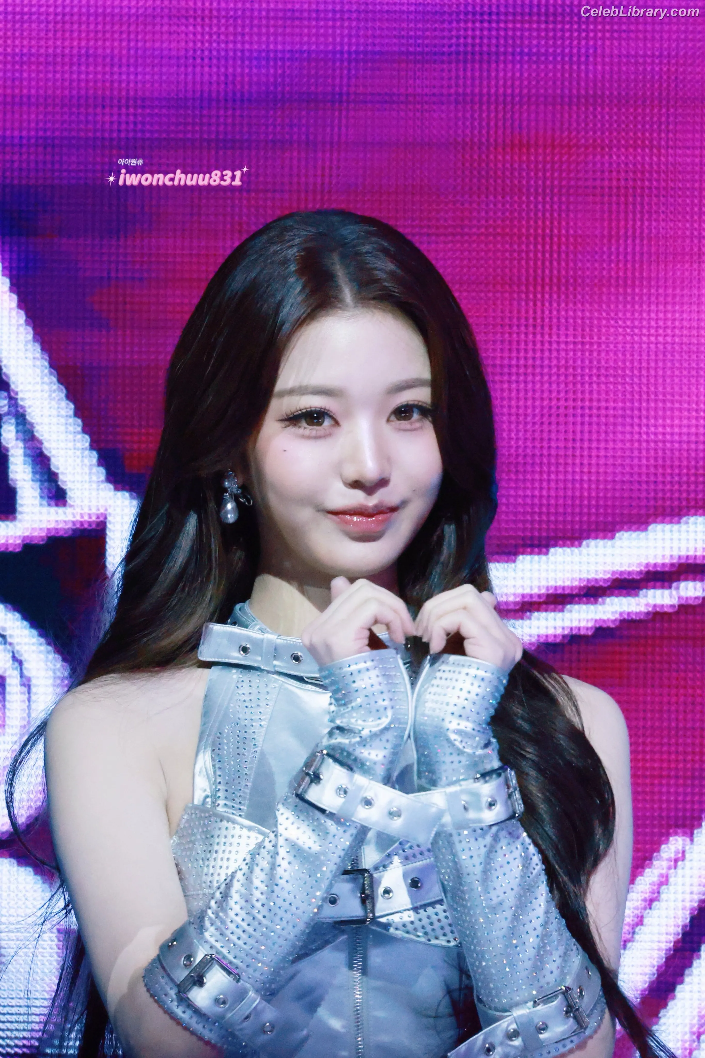 Jang Won-young 장원영 WONYOUNG photo 11 of 5845