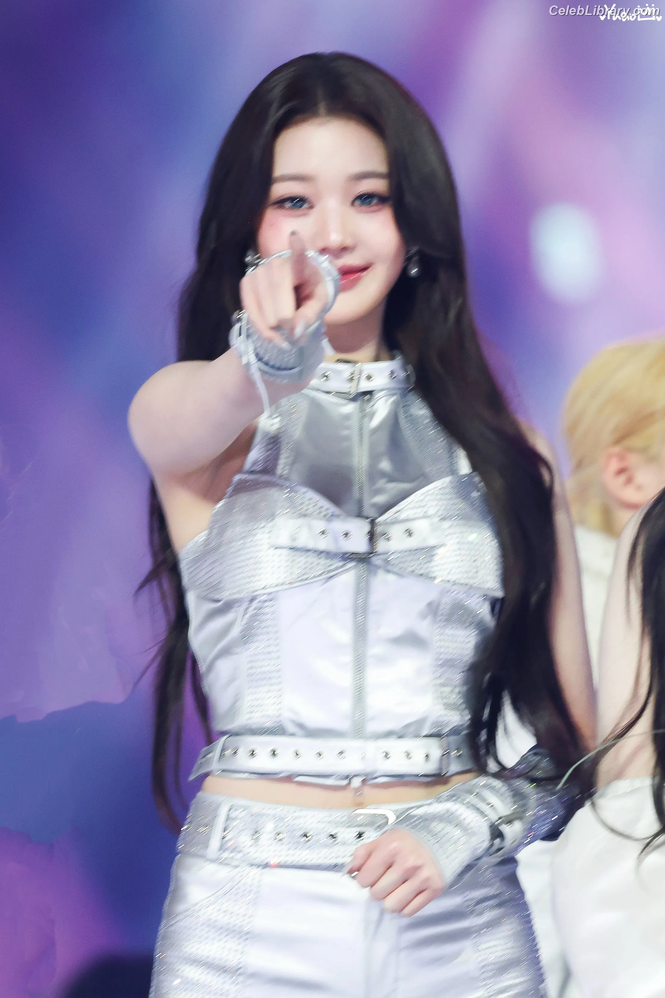 Jang Won-young  장원영 WONYOUNG photo 15 of 5845