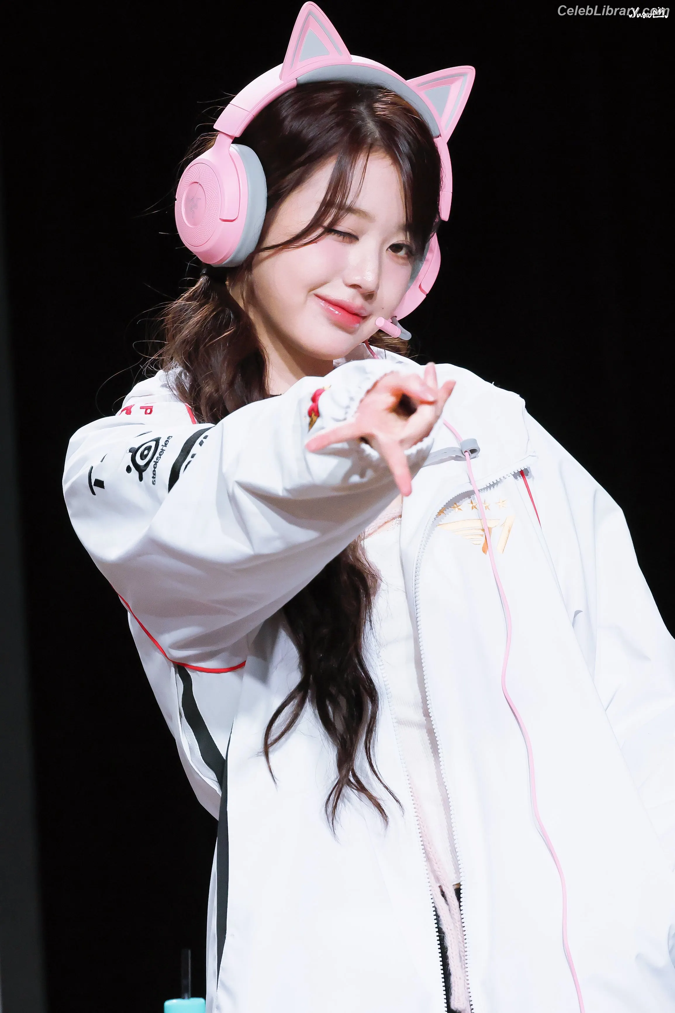Jang Won-young  장원영 WONYOUNG photo 18 of 5845