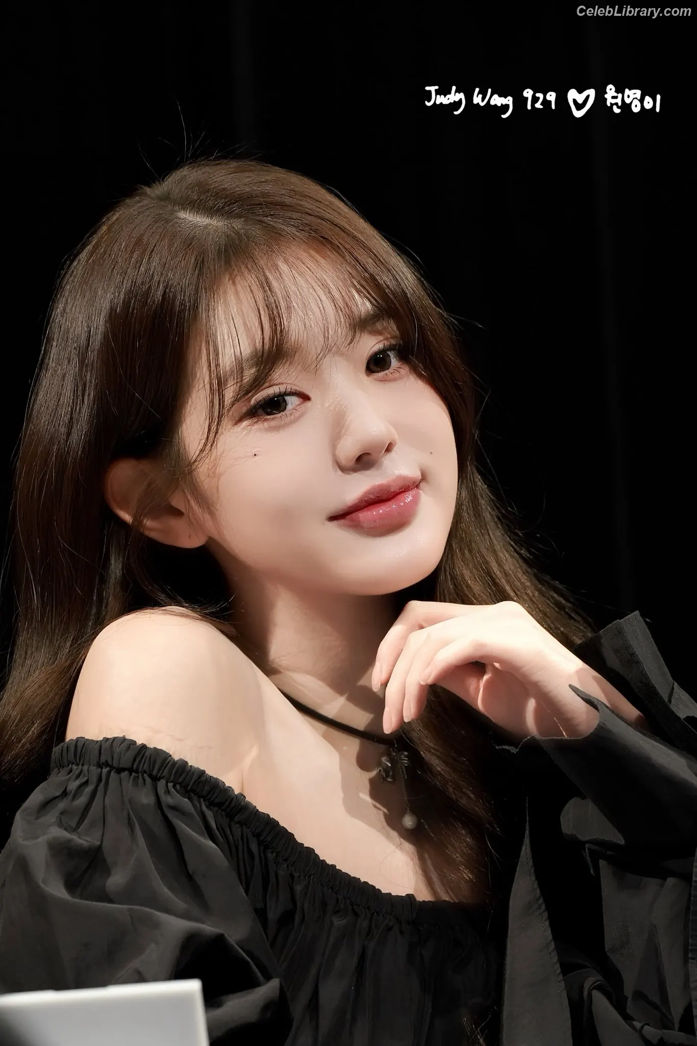 Jang Won-young  장원영 WONYOUNG photo 3 of 5845