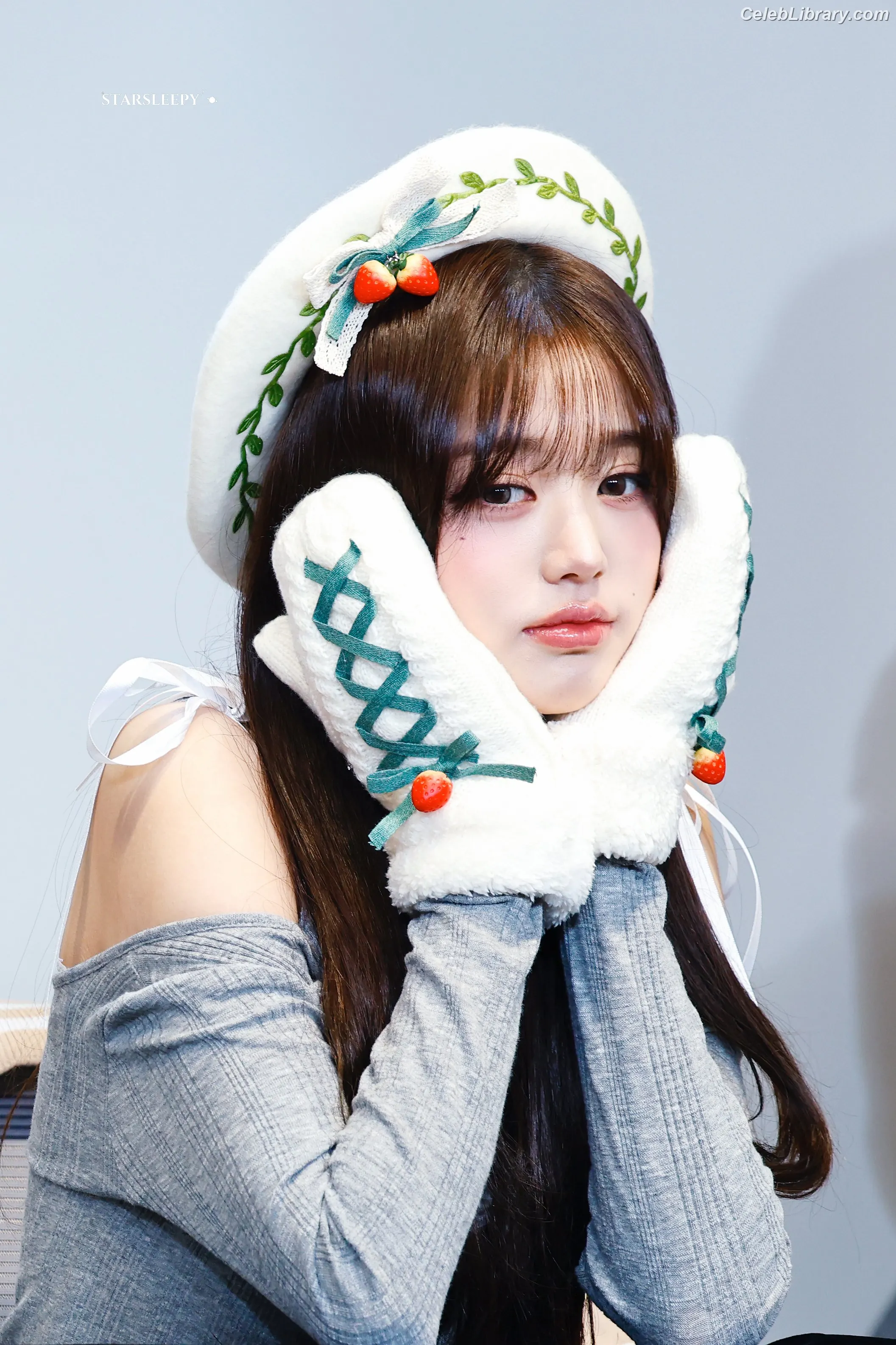Jang Won-young  장원영 WONYOUNG photo 5 of 5845