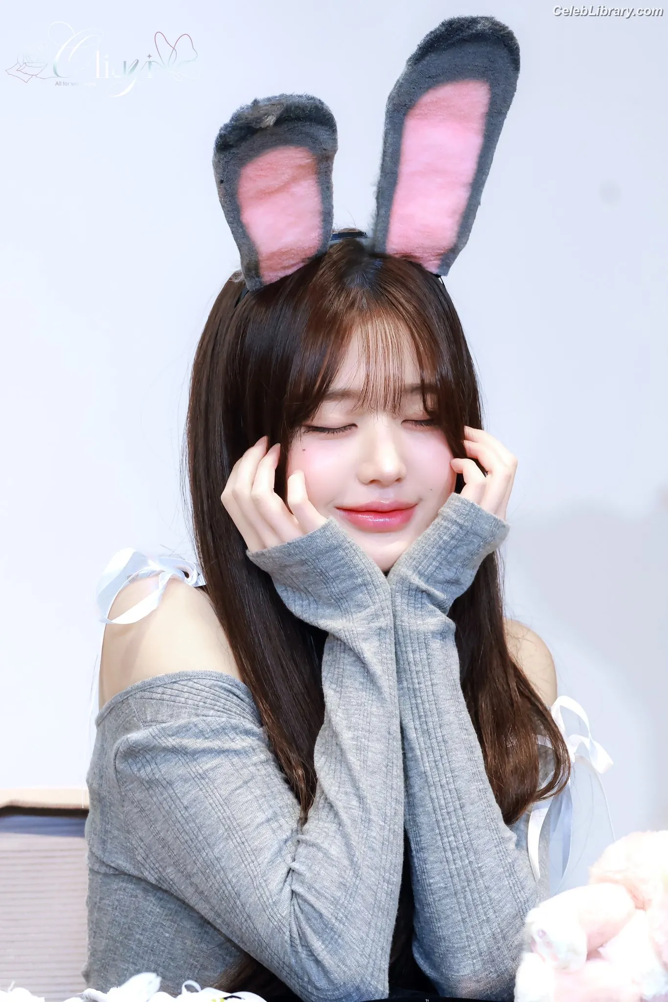 Jang Won-young  장원영 WONYOUNG photo 8 of 5845