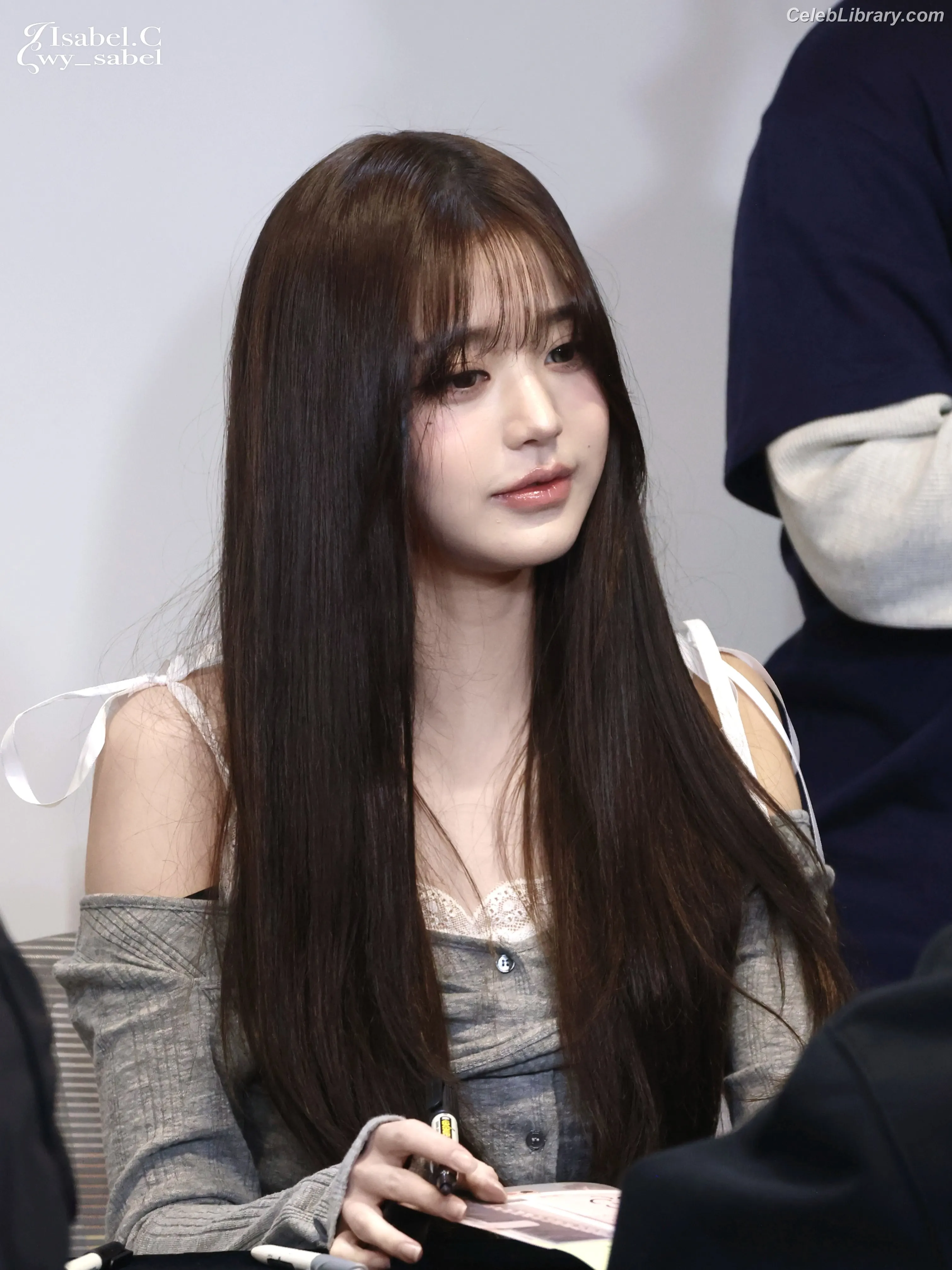 Jang Won-young 장원영 WONYOUNG photo 5 of 5845