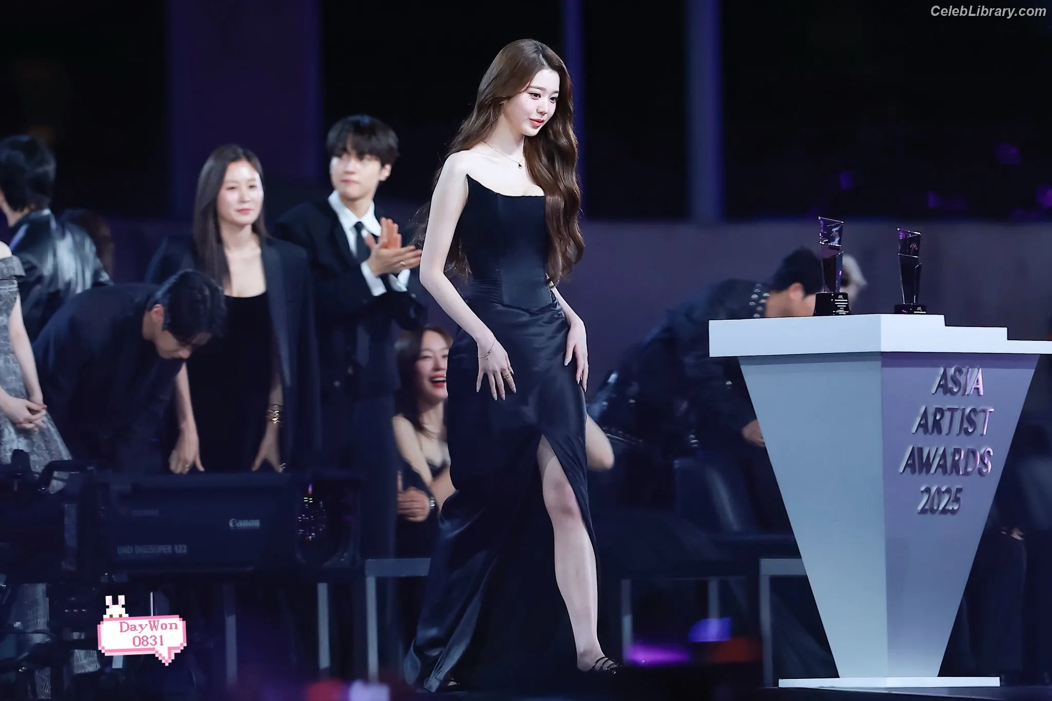 Jang Won-young  장원영 WONYOUNG photo 17 of 5845